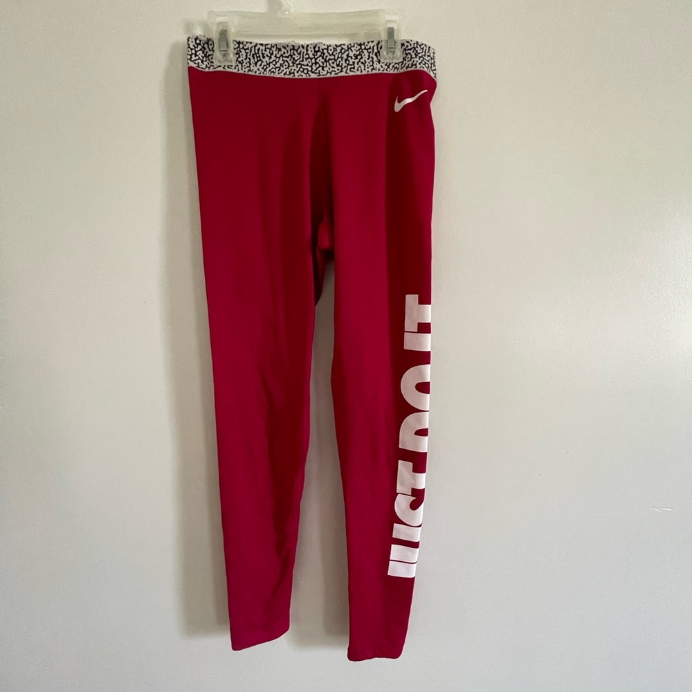 Hot pink Nike running pants 💕